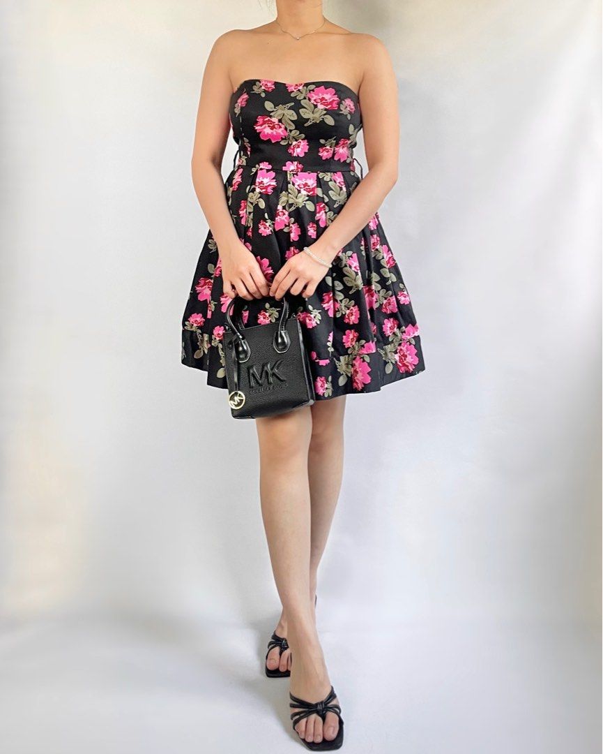 open lace back dress Elegant Strapless Deep Pink Textured Detailed Romper – EDITE MODE main image 0