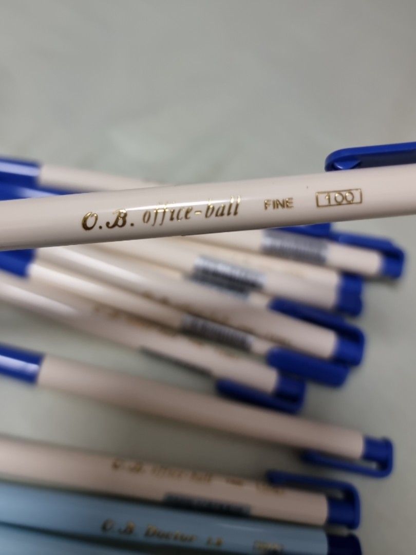 Free delivery: O.B. Office-ball point pen (blue) 台灣原子筆 藍 - 0.7 Fine,  Hobbies & Toys, Stationery & Craft, Stationery & School Supplies on  Carousell