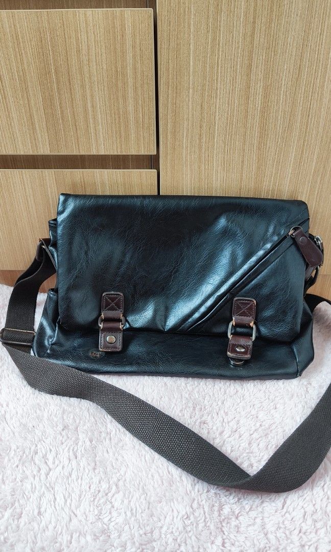 Messenger sales bag kulit