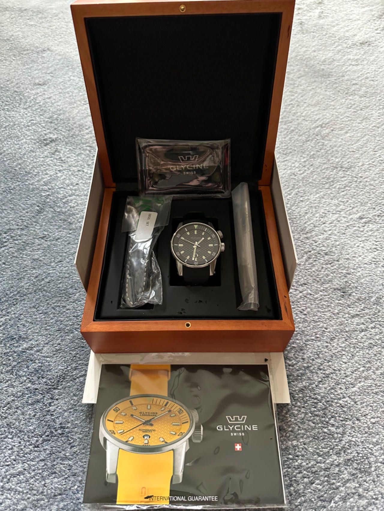 Glycine Automatic (Category: Watches) located in Singapore. Submitted by giapfamily2021 (Listing ID 1285375868, Image 2). Description: Like new in original box.