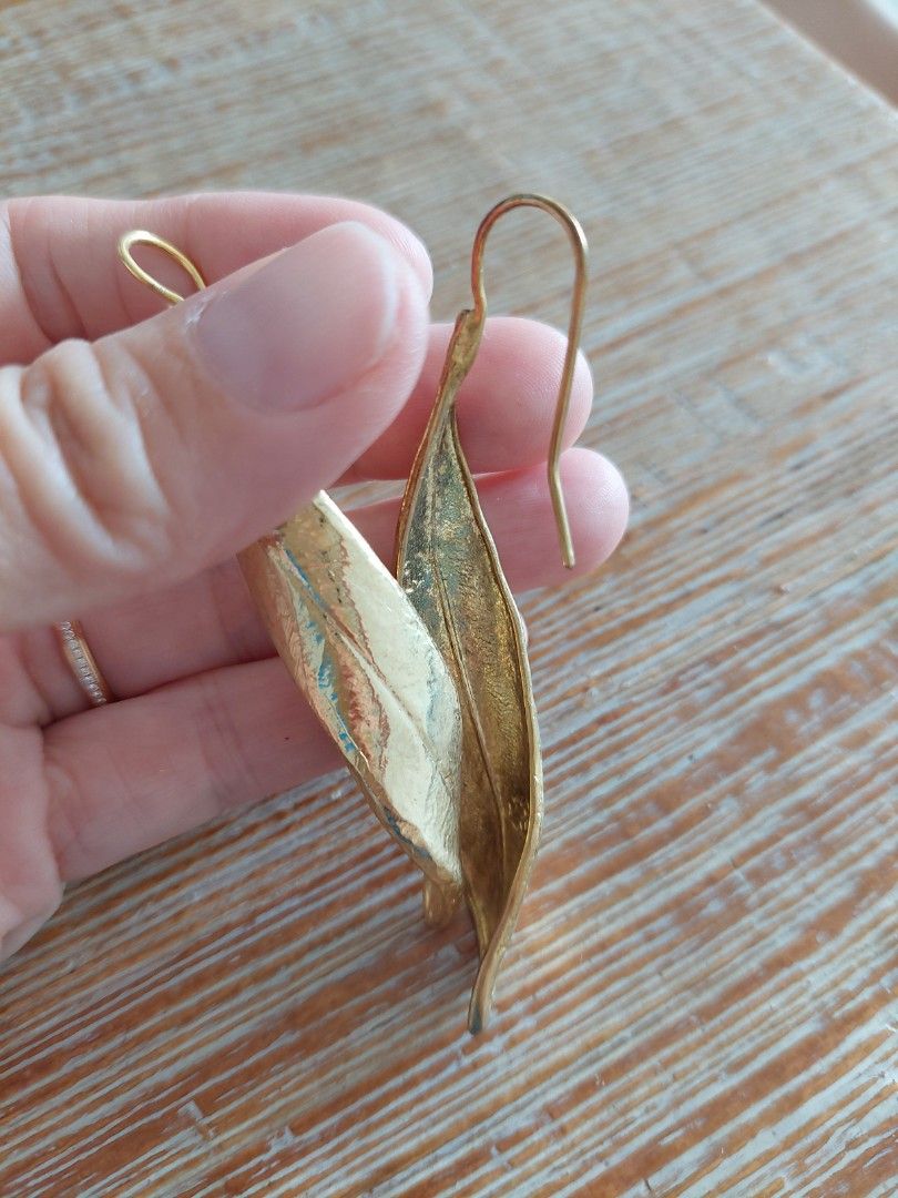 Gold plated on sale eucalyptus leaf