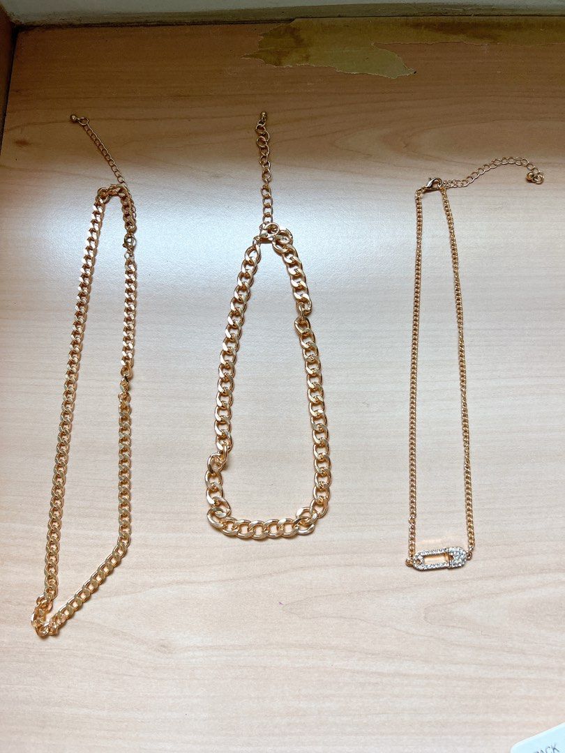 Gold rings and necklaces store