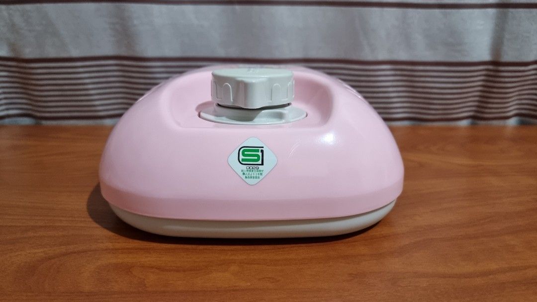 Hello Kitty Babies Hot Water Bottle (Category: Bathtub & Bath Accessories) located in Binangonan. Submitted by caaaris (Listing ID 1285447412, Image 3). Description: Hello Kitty Babies Hot Water Bottle In excellent condition Sanrio Tokyo, Japan.