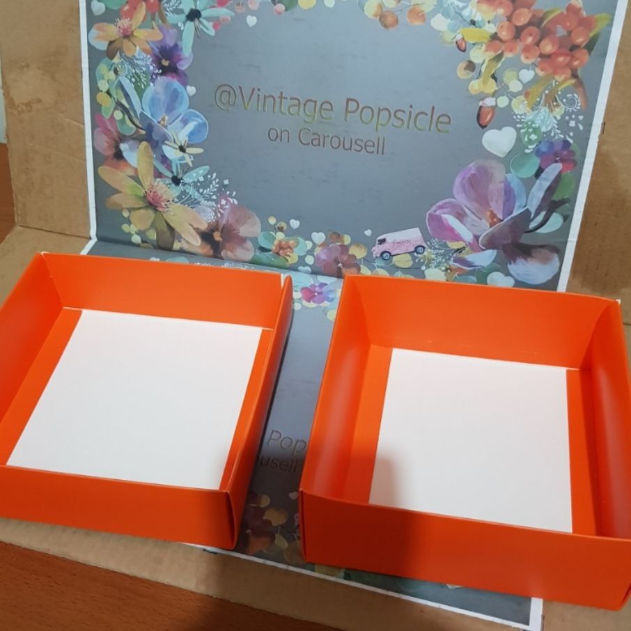 Hermes and Dior Boxes Pls READ (Category: Storage Boxes & Baskets) located in Paranaque City. Submitted by vintagepopsicle (Listing ID 1285396588, Image 2). Description: Hermes and Dior Box for Bags or Wallets Size is 6 x 6 x 2.5 inches NO IDEA if orig or not. It's a box. Put it in your wardrobe and instagram as a background element for your flex, no one will know. Sold as a SET. Sold as it is. Examine actual photos here pls. Gcash and Lalamove.