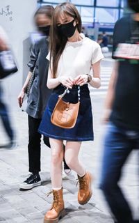 （分類：）位於 。 由 meanmeangirl 提交（商品編號 1285059382，圖片 1）。簡介： 。