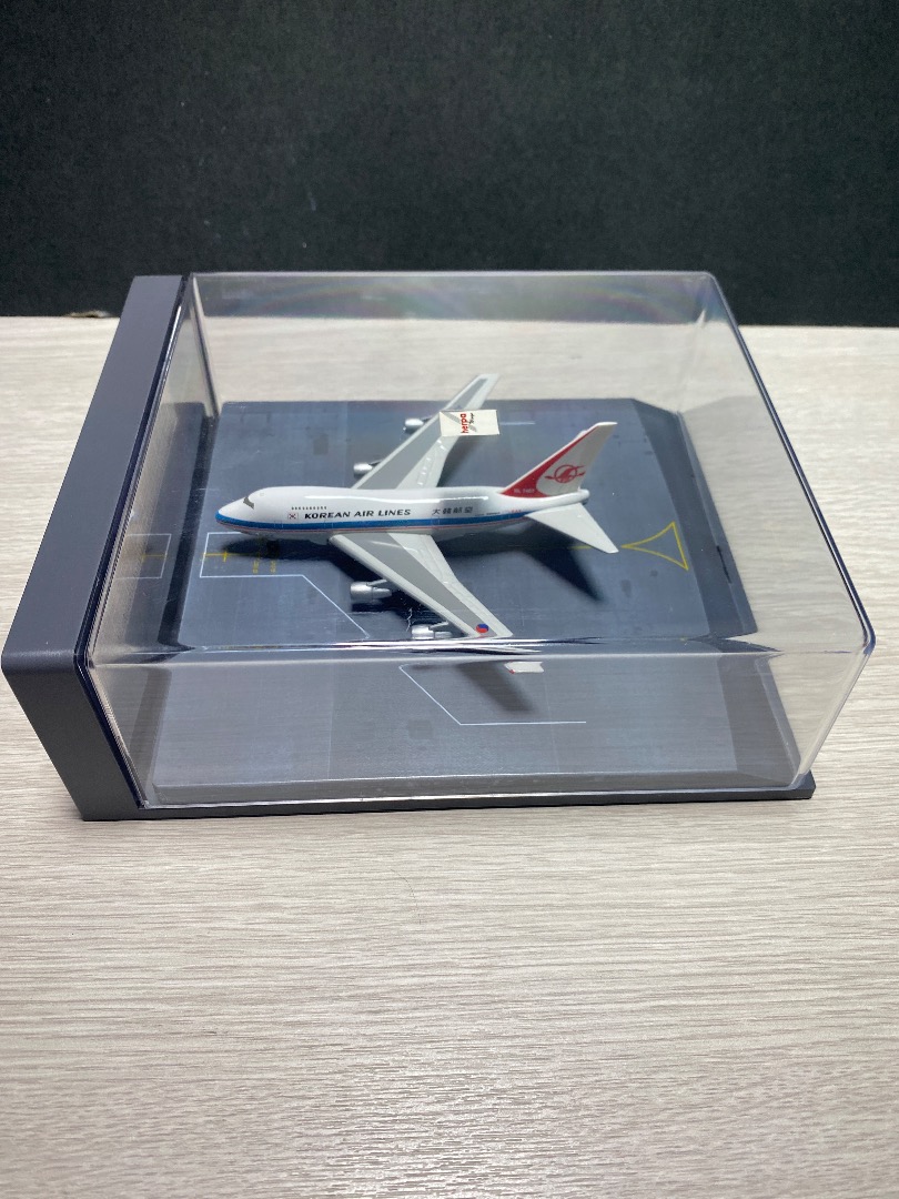 Herpa 1:500 Wings500 Korean Airlines B747SP-B5 with Display Box