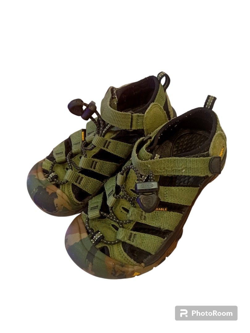 Keen hotsell camouflage sandals
