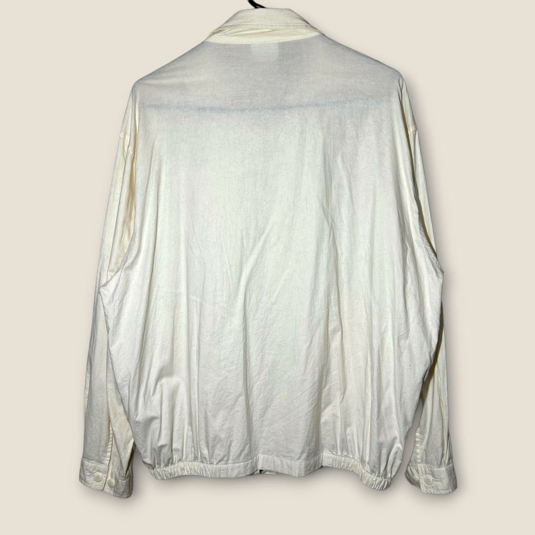 Lacoste Cream Harrington Jacket Metal Pin (Category: Coats, Jackets and Outerwear) located in Mandaluyong City. Submitted by FreshFoldsPh (Listing ID 1285366704, Image 2). Description: PRODUCT DESCRIPTION: Lacoste Cream Harrington Jacket Metal Pin ₱3000 + SF Size: Medium-Large Dimensions: Width: 26" Length: 25" Sleeves: 26" Fit to cuff: 4" Legitimacy: Authentic Conditions: Color Rate: 9/10 Like New ALL ITEMS ARE THRIFTED/OWNED PLEASE MANAGE YOUR 