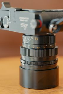 Leica 75mm f1.4 Summilux lens