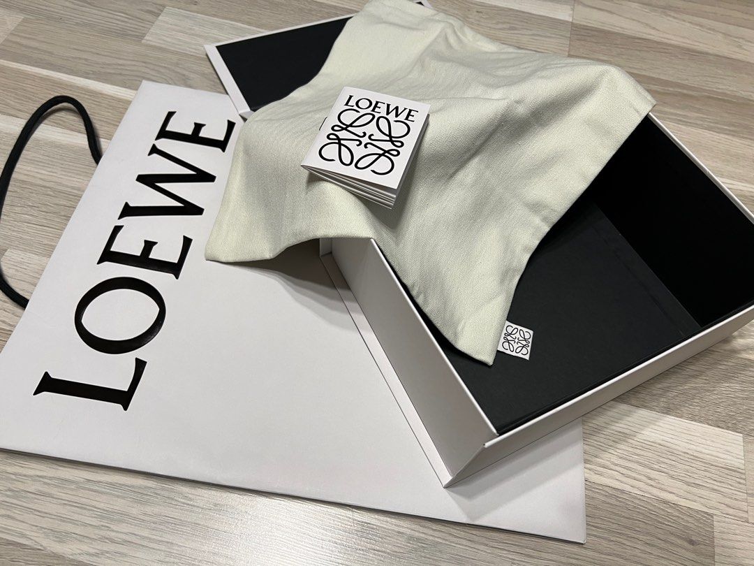 棕榈叶和牛皮革Basket 手袋米色- LOEWE