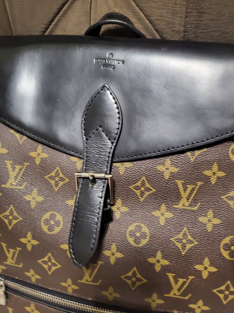 LOUIS VUITTON Backpack (Category: Backpacks) located in Las Pinas. Submitted by peloveditems (Listing ID 1285441522, Image 3). Description: pls self authenticate bought in a thrift shop in SG.