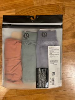 (Category: ) located in . Submitted by mens.activewear (Listing ID 1285377207, Image 1). Description: .