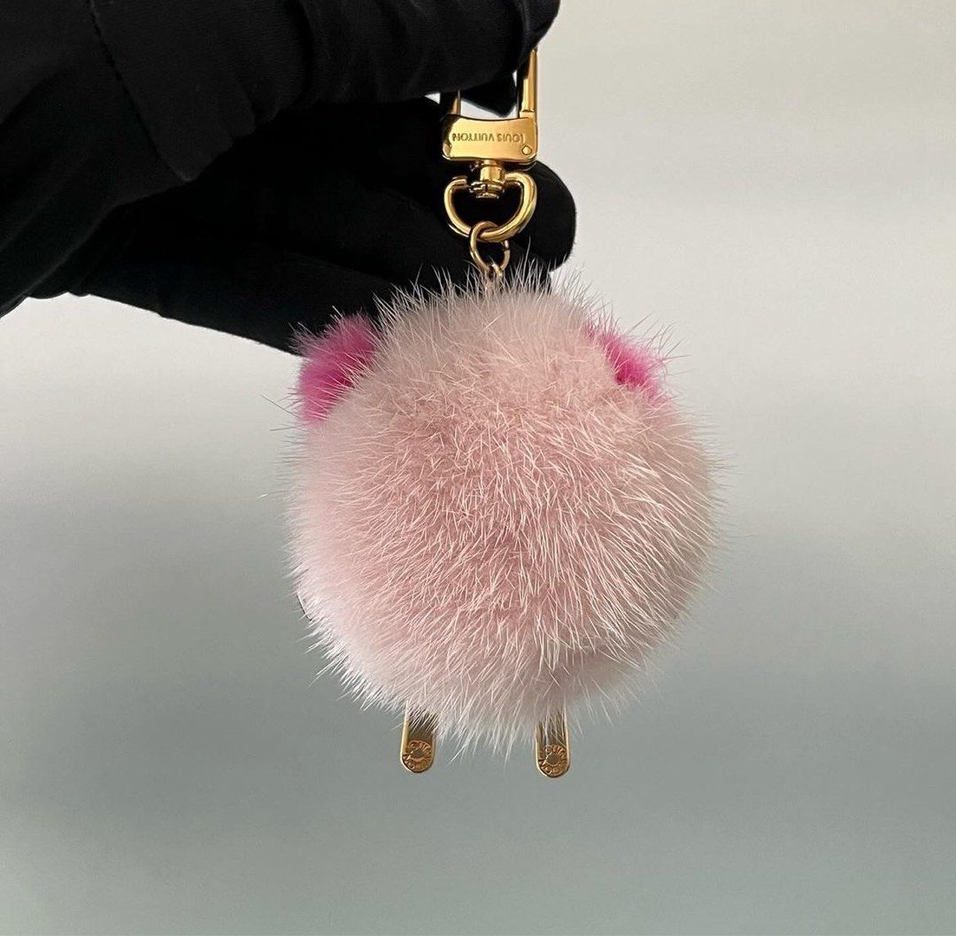 Fur ball discount keychain louis vuitton