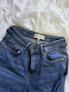 (Category: ) located in . Submitted by ainunrahim (Listing ID 1285424457, Image 1). Description: .