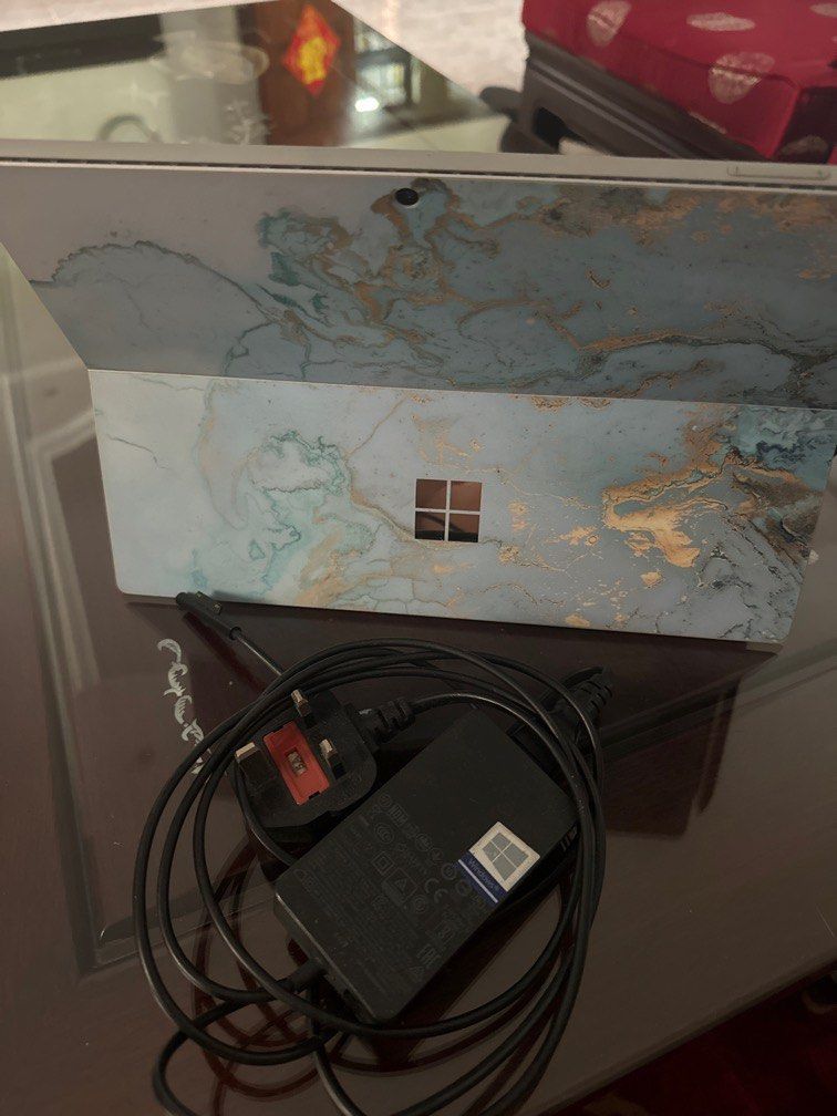 Microsoft surface (Category: Laptops & Notebooks) located in Singapore. Submitted by stashed. (Listing ID 1285360425, Image 3). Description: .