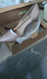 (Category: ) located in . Submitted by eliza88 (Listing ID 1285340672, Image 1). Description: .