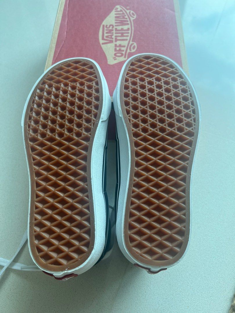 New van clearance trainers