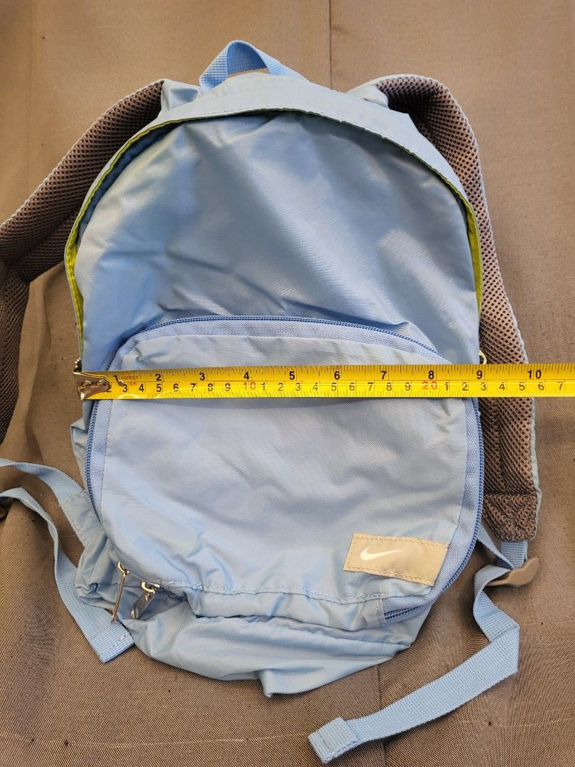 Nike Blue Foldable Backpack (Category: Backpacks) located in San Fernando. Submitted by jpmarketplace2023 (Listing ID 1285501773, Image 3). Description: -Nike blue foldable backpack for only PHP950 -Authentic from Japan.