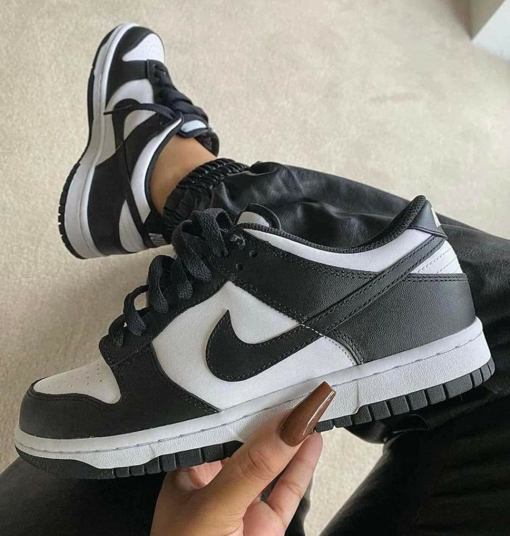 Nike women's size 8 in deals youth