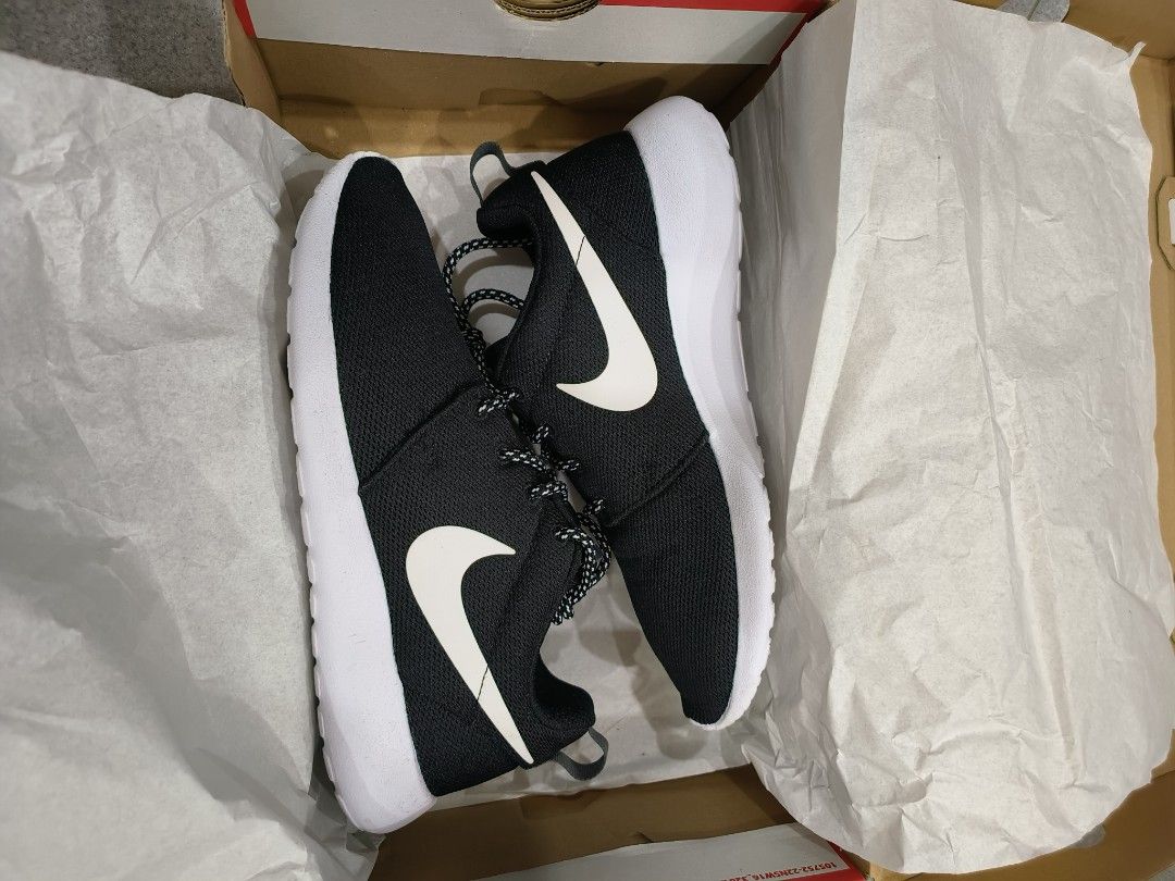 White roshe new arrivals ones