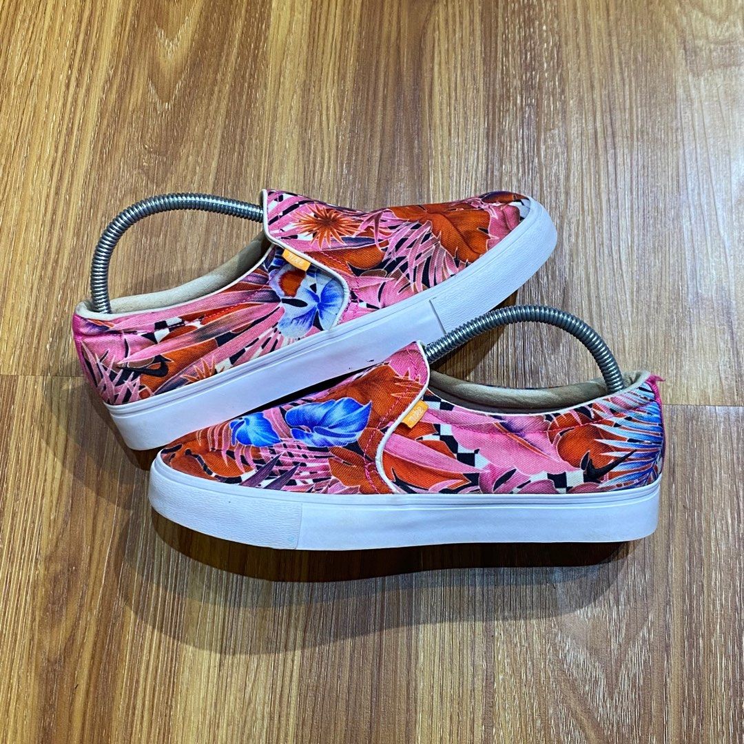 Nike toki womens online