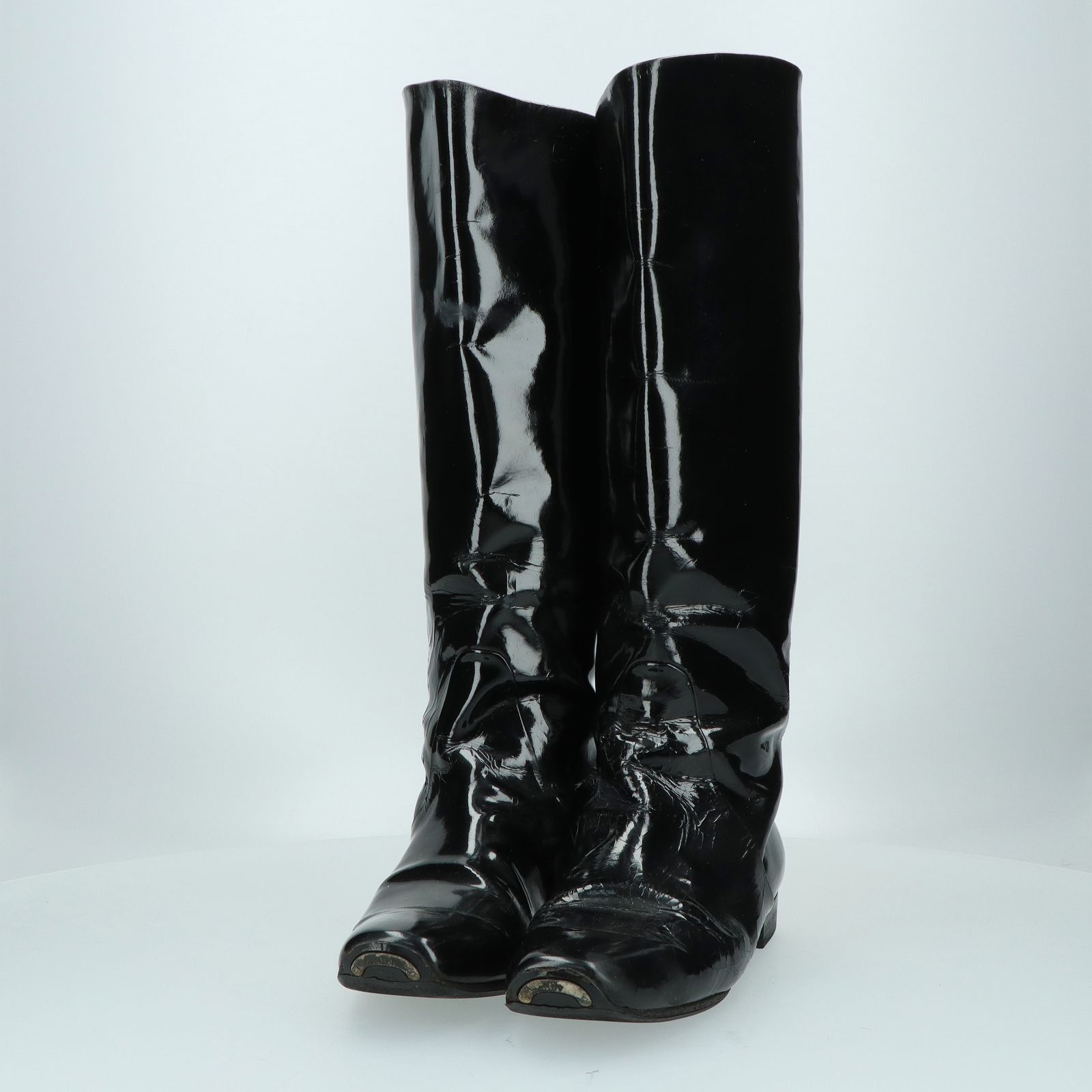 NO REFUND READ DESCRIPTION BOTTEGA VENETA BLACK PATENT SIZE 37