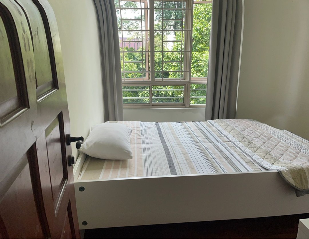 (Category: ) located in . Submitted by vineesh1 (Listing ID 1285568607, Image 1). Description: .