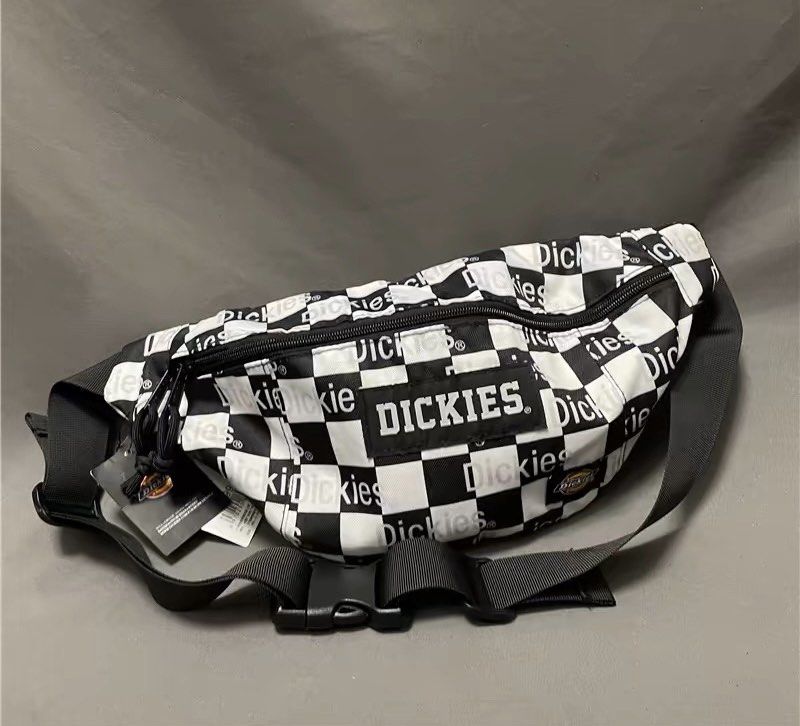 Dickies checkered fanny pack hotsell