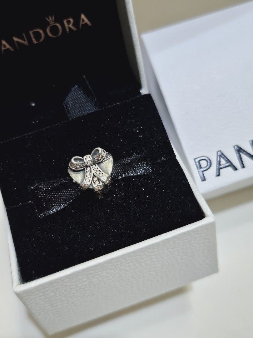Pandora Charm Hearts Gift Box Charm with crystals