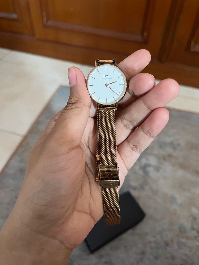 Baterai jam daniel wellington 2025