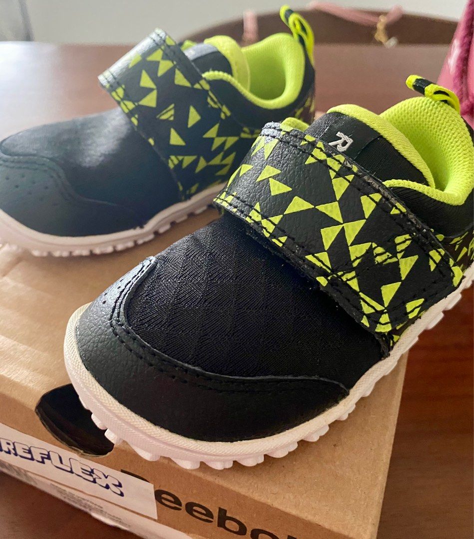 Reebok ventureflex discount