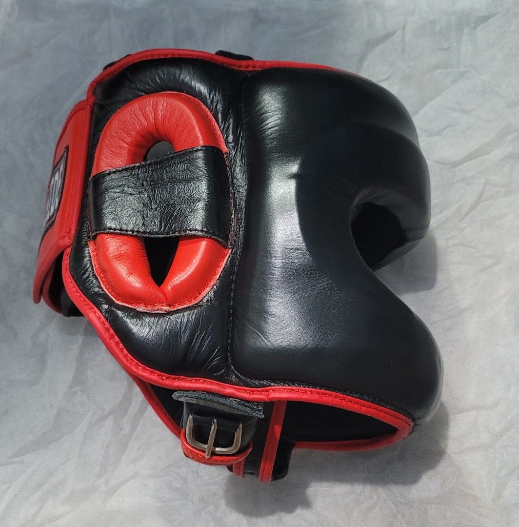 Ringside deluxe face outlet saver boxing headgear