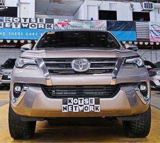 S A L E !!!! 2018 Toyota Fortuner V A/t 4X2, push start Upgraded 20 inches mags Auto
