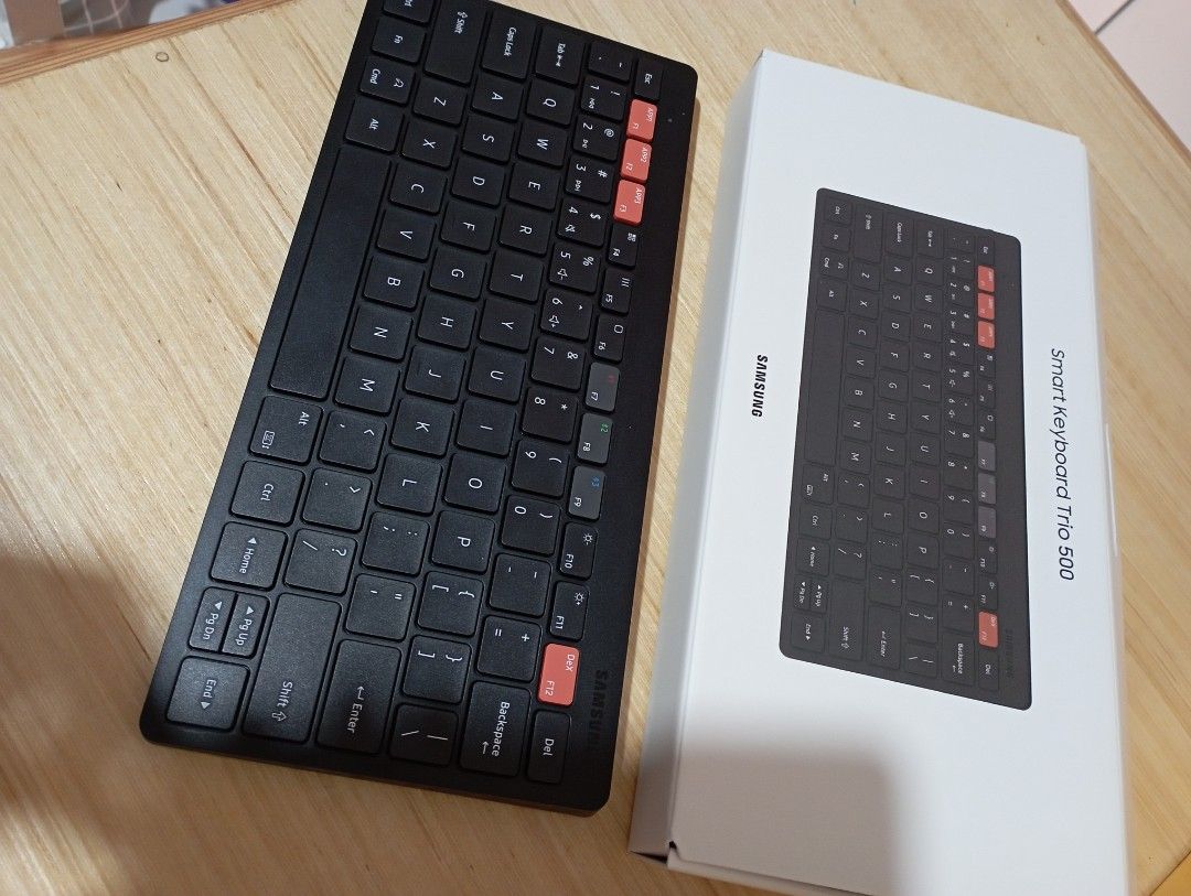 Samsung smart keyboard trio 500 (Category: Computer Keyboard) located in Quezon City. Submitted by luckygigi777 (Listing ID 1285402271, Image 1). Description: .