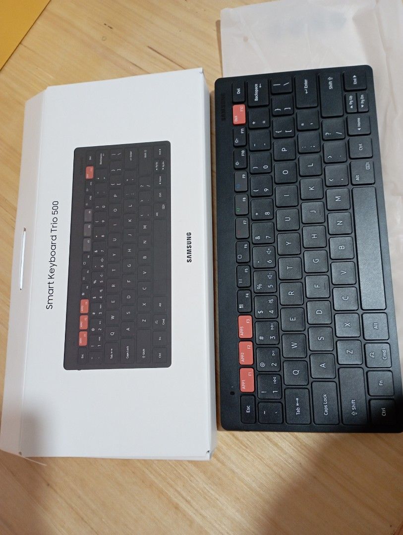 Samsung smart keyboard trio 500 (Category: Computer Keyboard) located in Quezon City. Submitted by luckygigi777 (Listing ID 1285402271, Image 2). Description: .