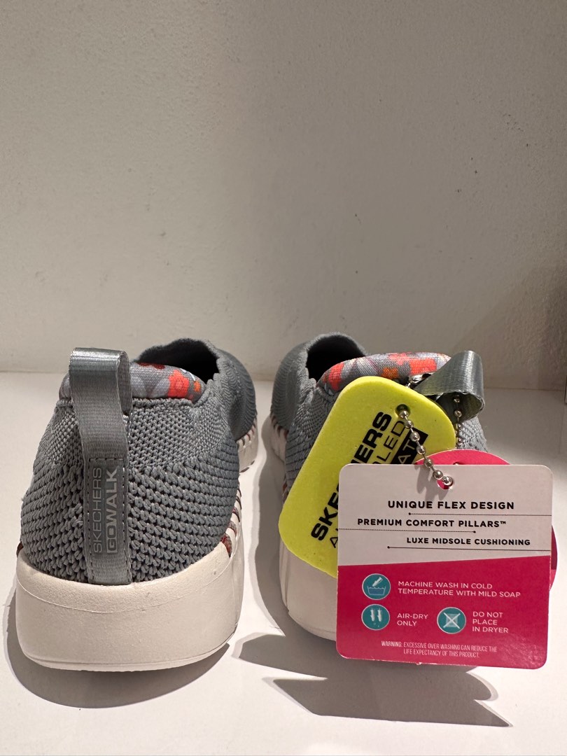 Washing skechers sale go walk shoes