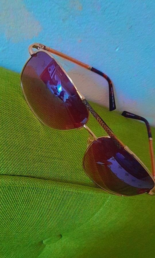 Sun glass, Men's Fashion, Watches & Accessories, Sunglasses