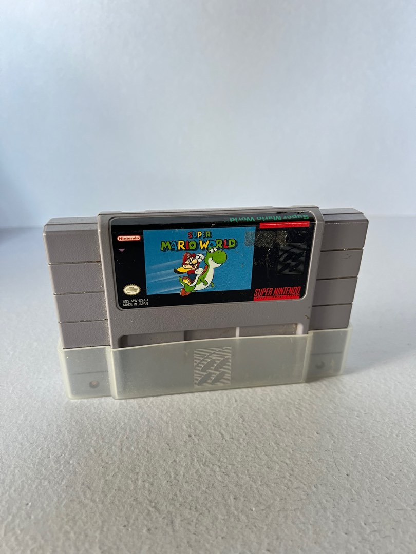 Super Mario World (SNES, 1991) Video Game T5, Video Gaming, Video Games,  Nintendo on Carousell