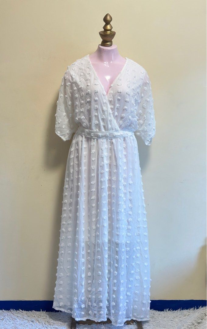 Swiss Dot White dress (Category: Dresses) located in Quezon City. Submitted by plines (Listing ID 1285372598, Image 1). Description: .