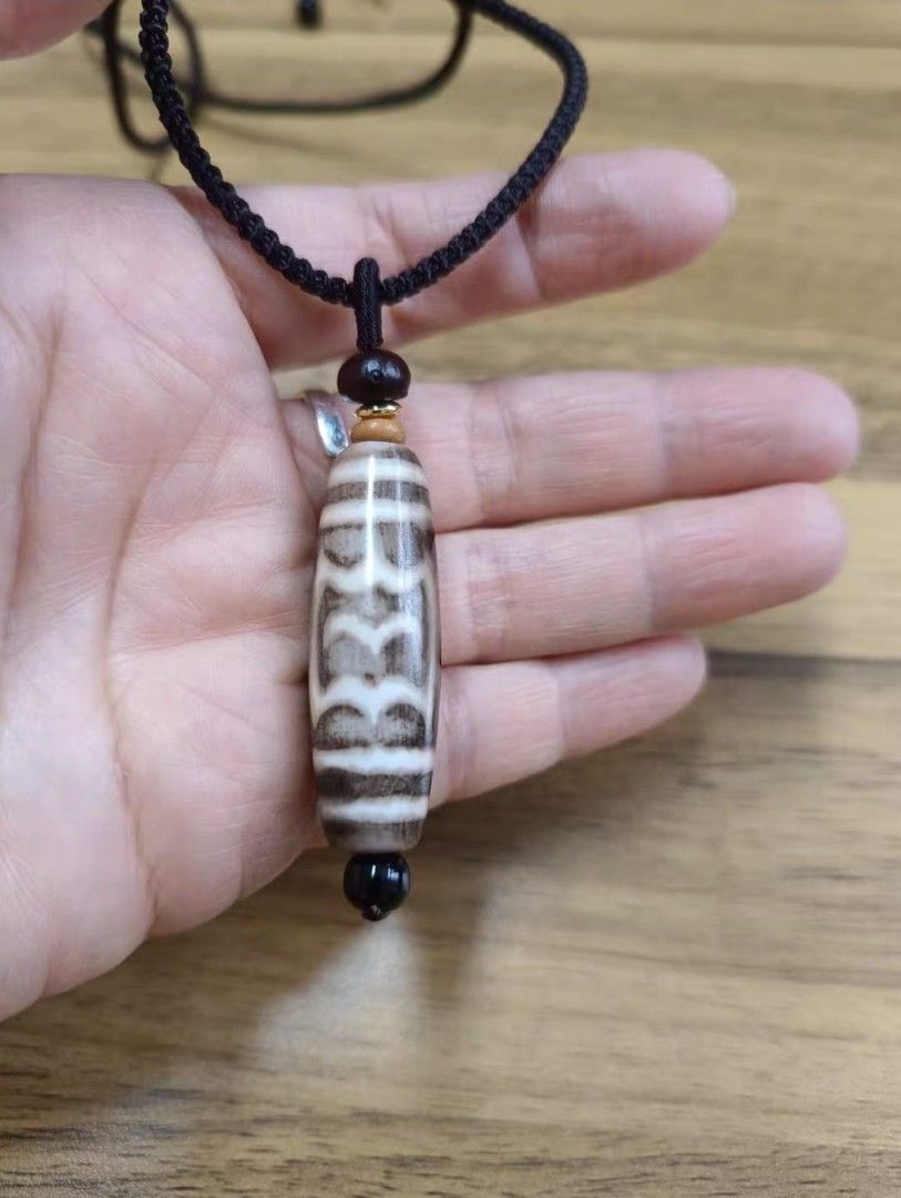 【超希少品】西藏天珠The Gzi Beads of Tibet 天珠の本 超希少品】西藏天珠The Gzi Beads of Tibet 天珠の本