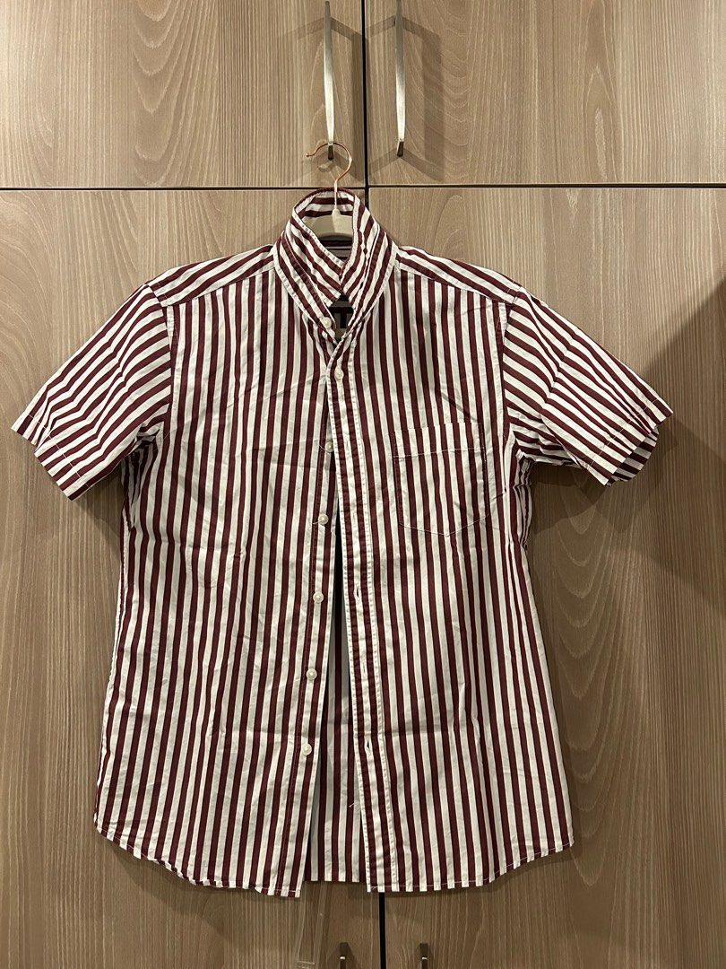 Uniqlo Striped Shirt (Category: Tshirts & Polo Shirts ) located in Quezon City. Submitted by j_vent (Listing ID 1285417490, Image 1). Description: .