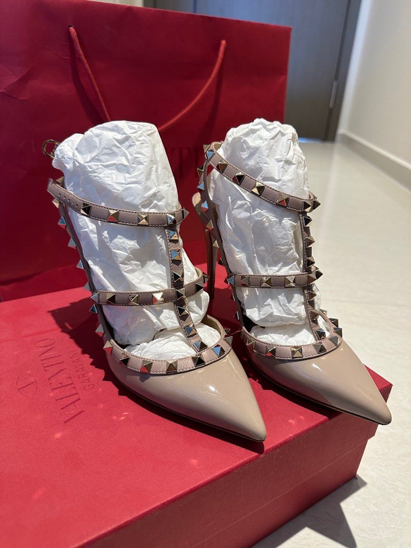 Red valentino rockstud discount heels