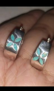 Vintage beautiful turquoise earrings