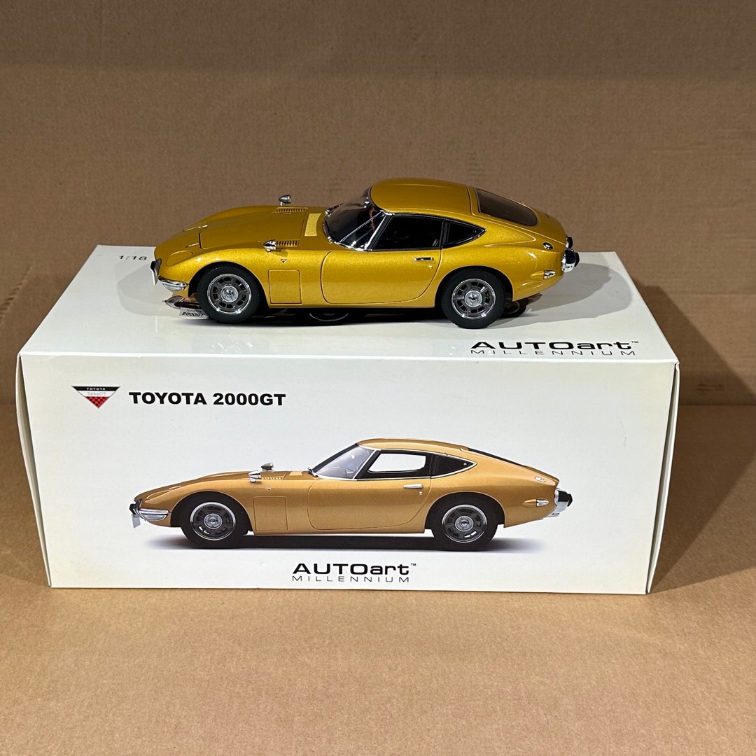 1/18 Autoart Toyota 2000GT, 興趣及遊戲, 玩具& 遊戲類- Carousell