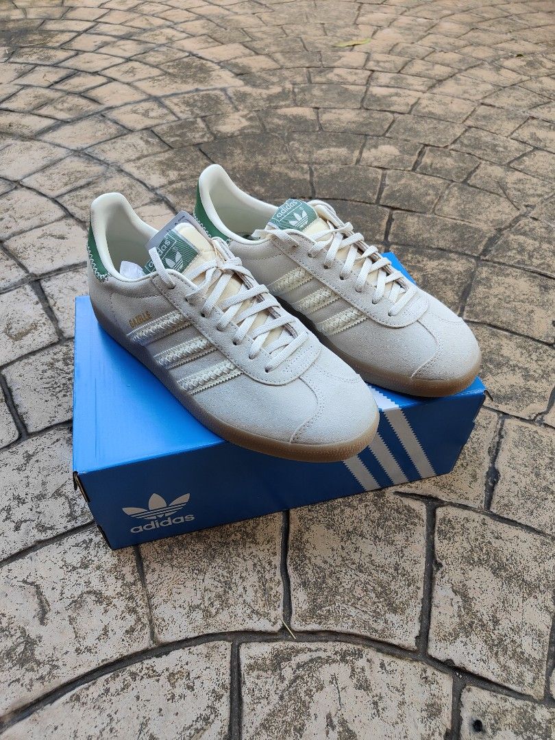 Adidas Originals Gazelle, Men's Fashion, Footwear, Sneakers on Carousell