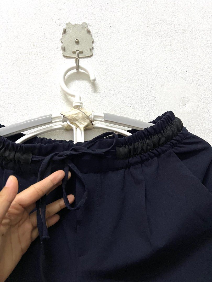 ANN4560: ZARA women XS To S size drawstring waist navy blue pants