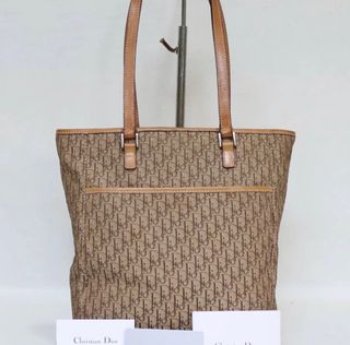 Harga tas christian dior tote hotsell bag