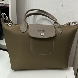 (Category: ) located in . Submitted by preloved2clear (Listing ID 1285685436, Image 1). Description: .