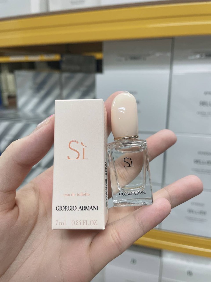 AUTHENTIC READY STOCK MINI GIORGIO ARMANI SI EDT 7ML Beauty