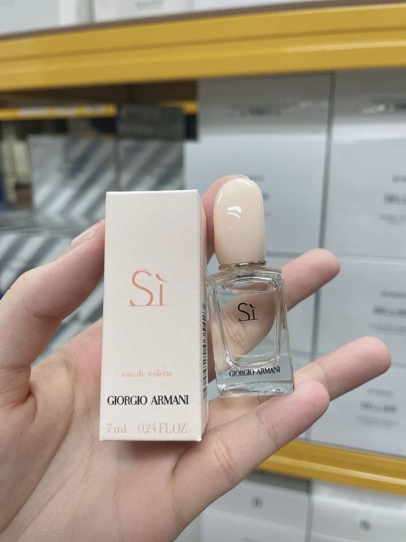 AUTHENTIC READY STOCK MINI GIORGIO ARMANI SI EDT 7ML Beauty Personal Care Fragrance Deodorants on Carousell